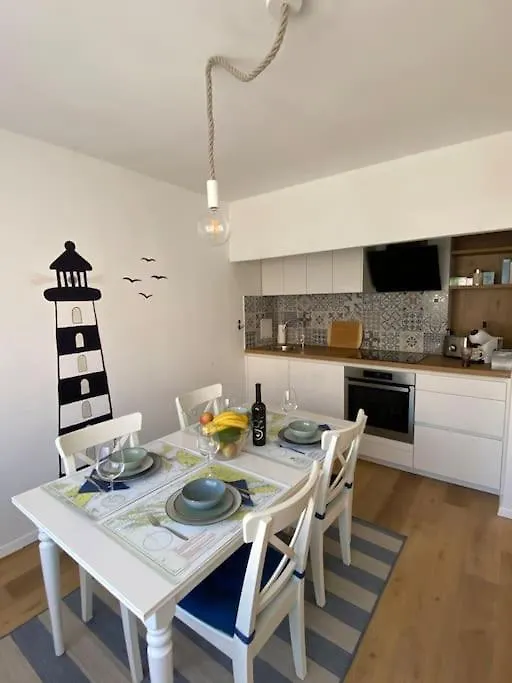 Captain\'S Home **** location